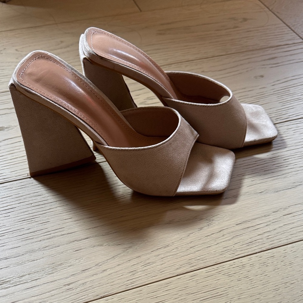 Beige block heels | sz 7